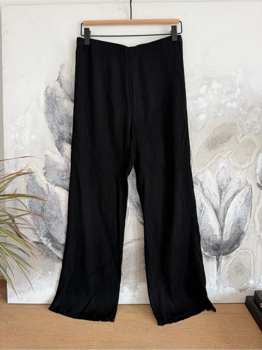 Eileen Fisher Black Wide-Leg Crinkled Ankle Pants